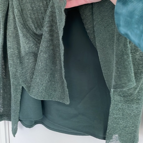 Simply Vera Wang two piece blouse - Picture 5 of 8